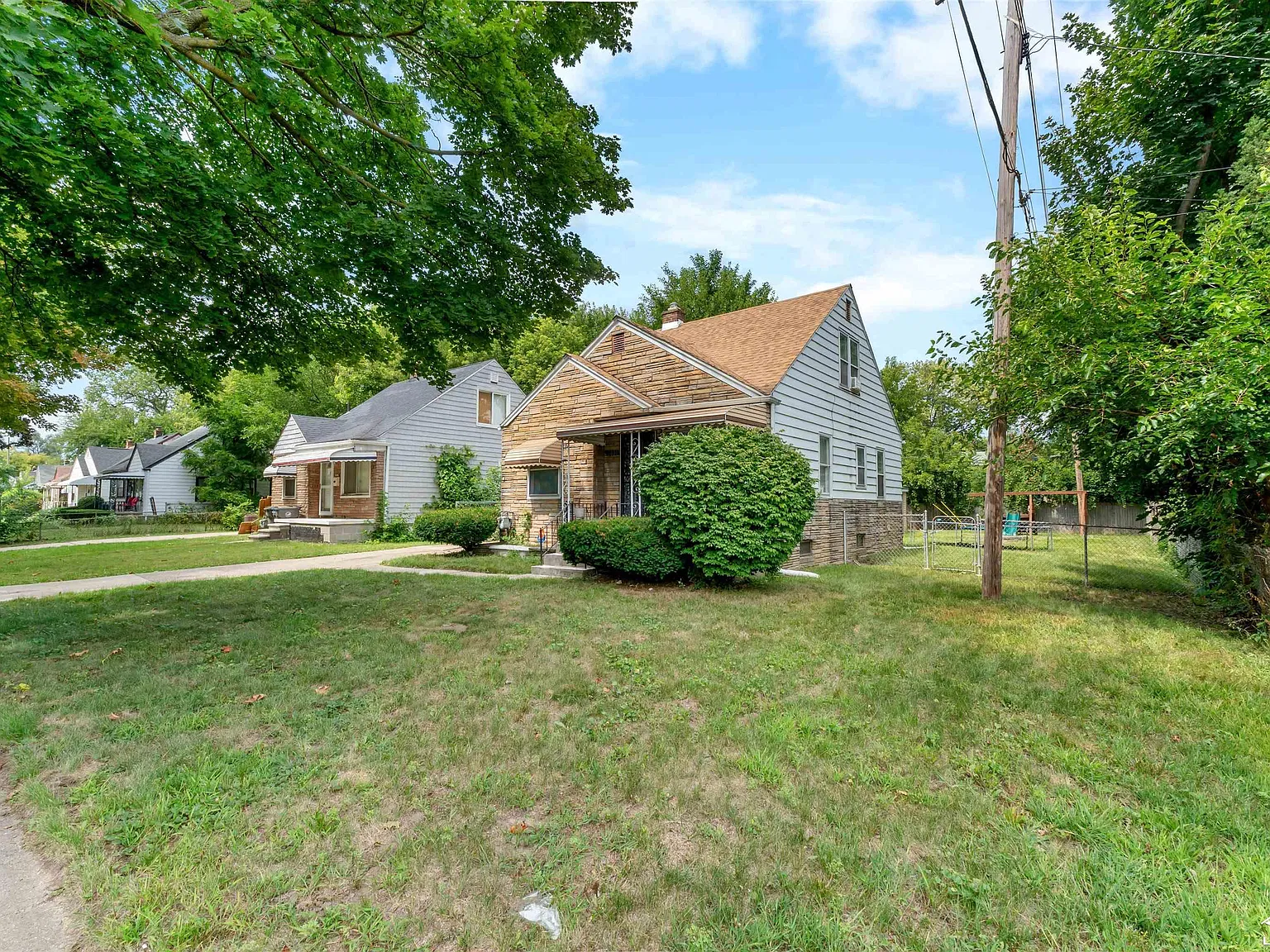 3 bed, 1.5 bath, 910 sqft, $1,500 — Photo 4