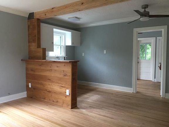 4th image of 468 13th Ave N APT 4