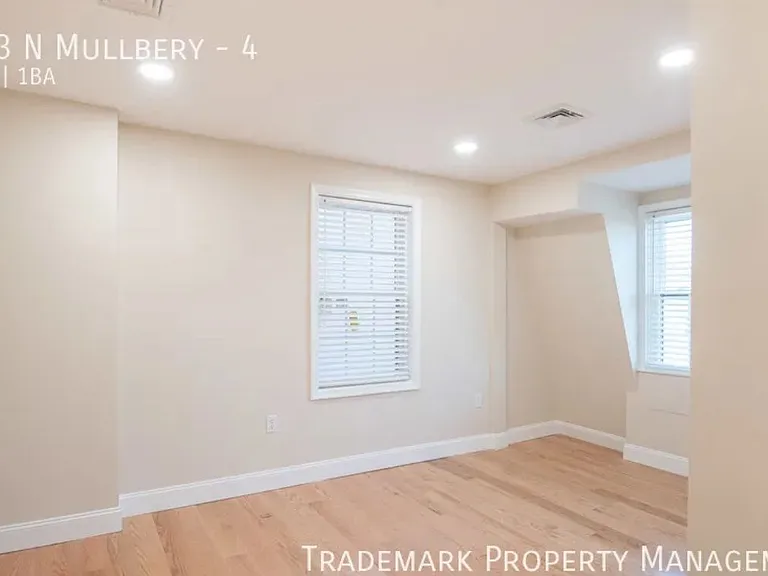 323 N Mulberry St #4 — Photo 11