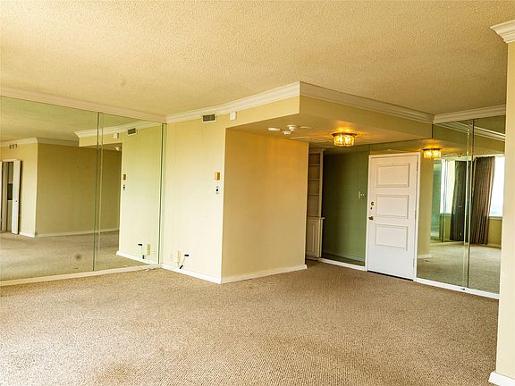 2nd image of 6211 W Northwest Hwy APT 1501