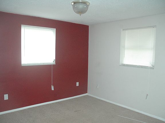 2nd Bedroom/ Office