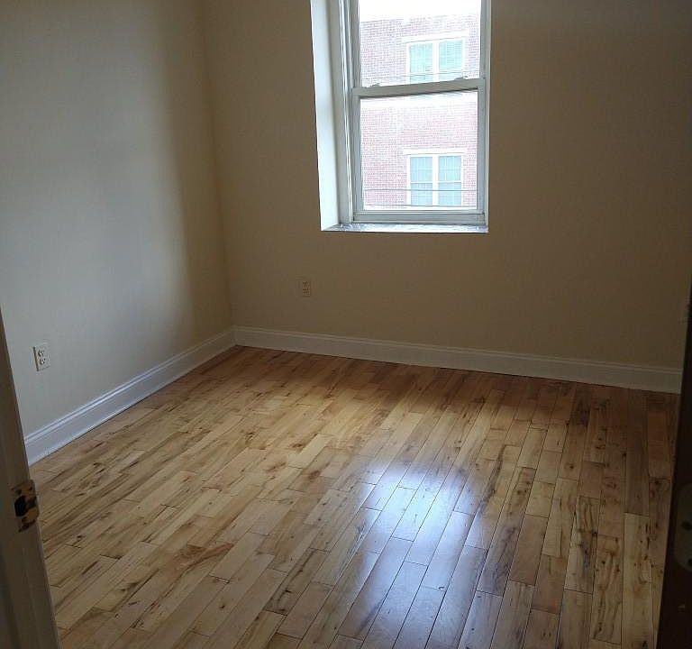2nd image of 126 S 46th St