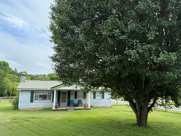 298 W Highway 1376, East Bernstadt, KY 40729