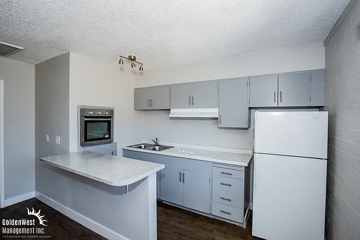 500 N Decatur Blvd #2 — Photo 5