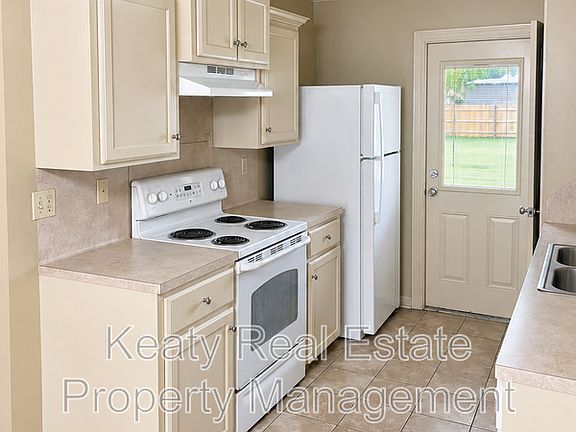 4th image of 109A Country Ln