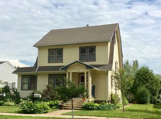 703 Center Ave, Decorah, IA 52101