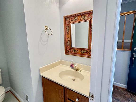 3rd image of 4109 Plymbridge Ln