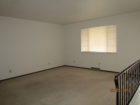 5th image of 320 Johnet Dr