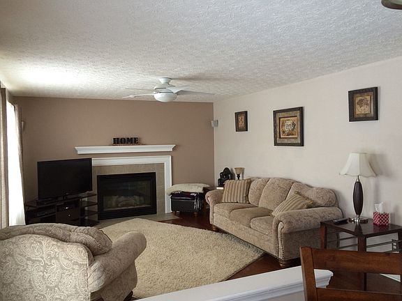 5th image of 2163 Maxwell Ave