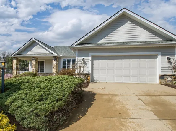 92 Whistlewood Ln, Hendersonville, NC 28739