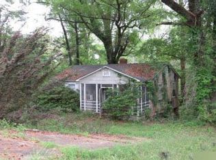 902 Magnolia Dr, Quincy, FL 32351