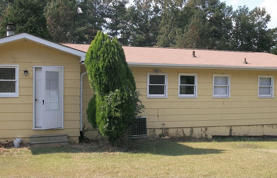 2nd image of 2784 Glad Dale Dr SE