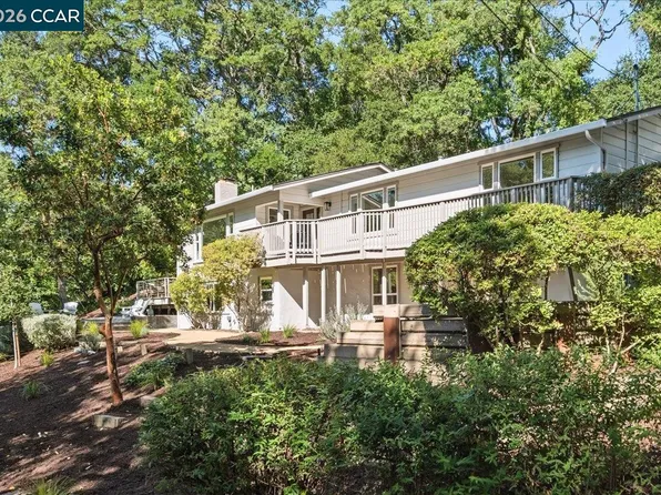 3 Mountain View Pl, Lafayette, CA 94549