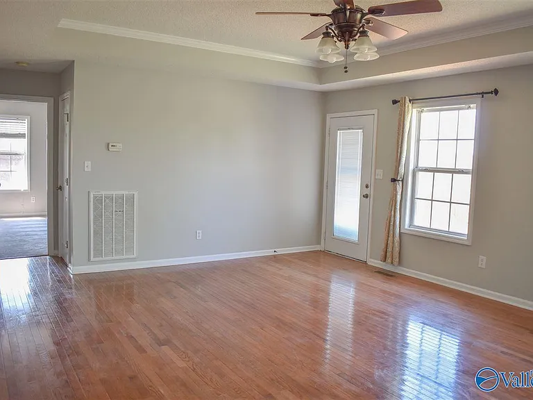 18201 Menefee Rd — Photo 23