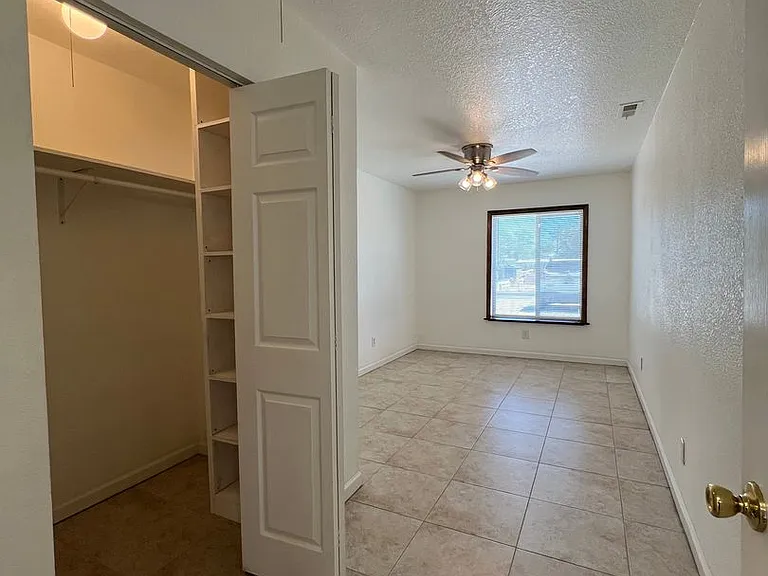 6128 N Viewpoint Dr — Photo 12