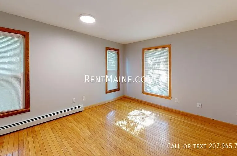 118 Grove St #2 — Photo 6