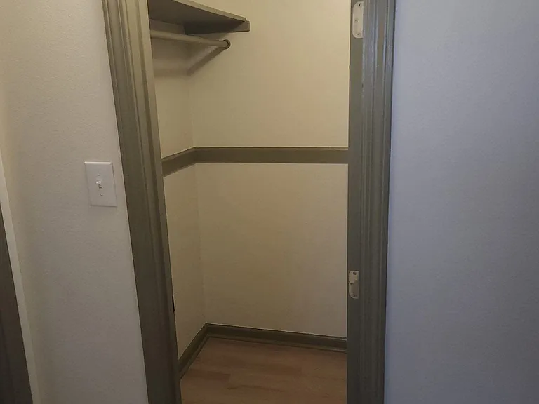 4749 Clayton Dr — Photo 10