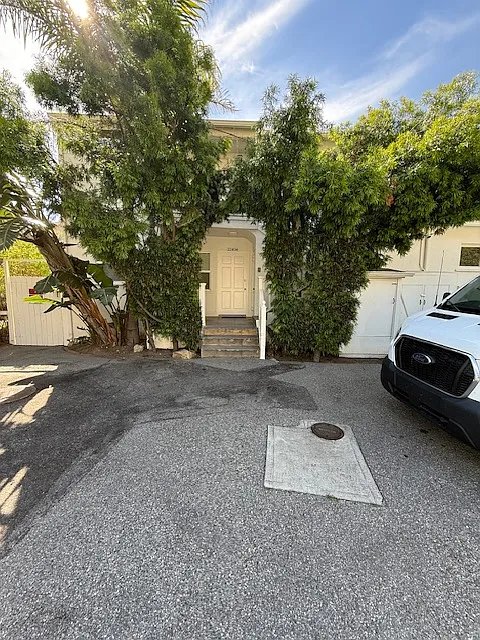 22834 Pacific Coast Hwy