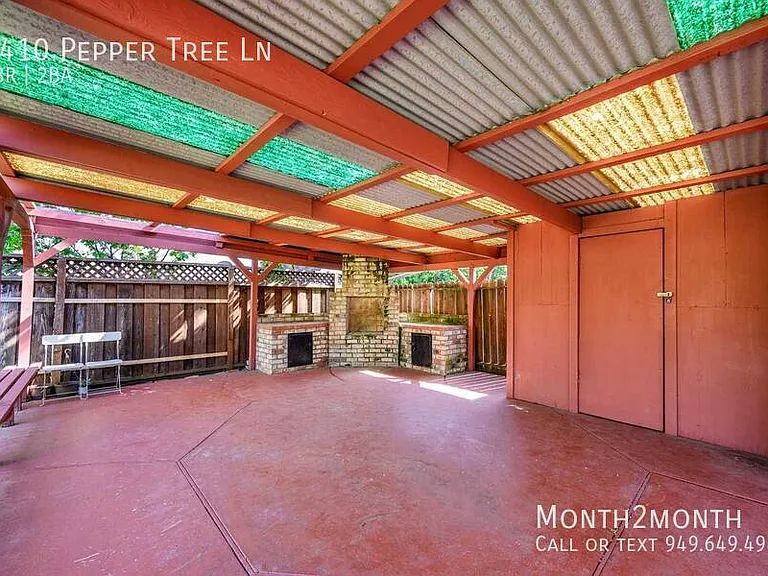 3410 Pepper Tree Ln — Photo 38