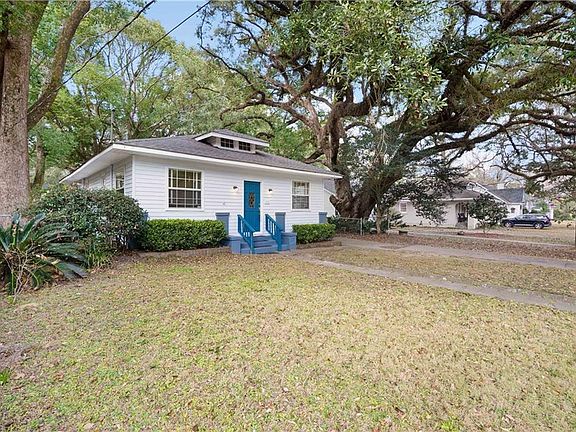 3rd image of 118 Mohawk St