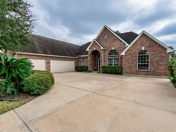 3rd image of 26315 Fieldhaven Ct