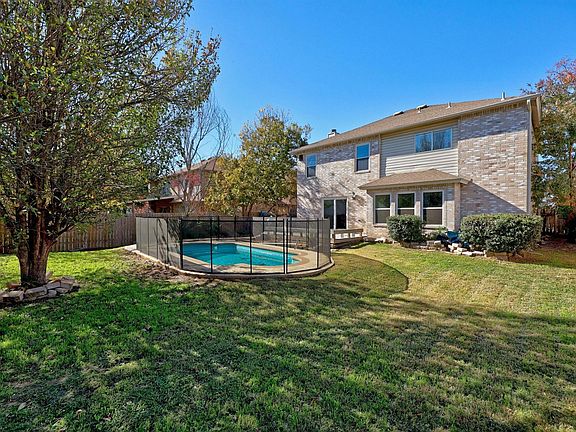 3rd image of 2114 Milan Dr