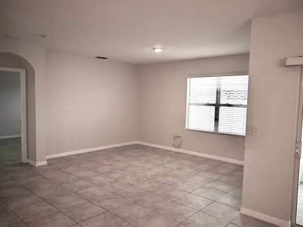 1036 Bethpage Rd, Auburndale, FL 33823