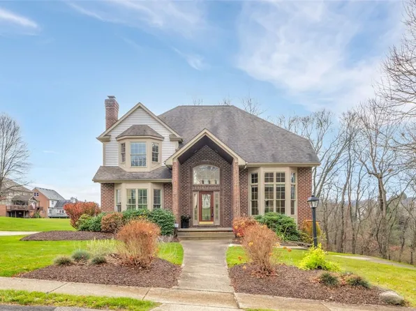 140 Pinehurst Dr, Cranberry Township, PA 16066