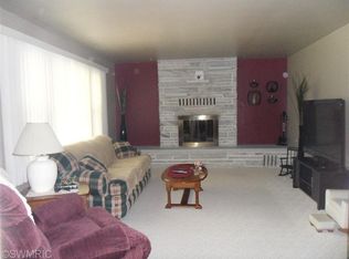 1251 N Osseo Rd, Hillsdale, MI 49242