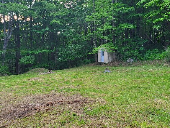 5th image of 273 Little Mountain Dr #1
