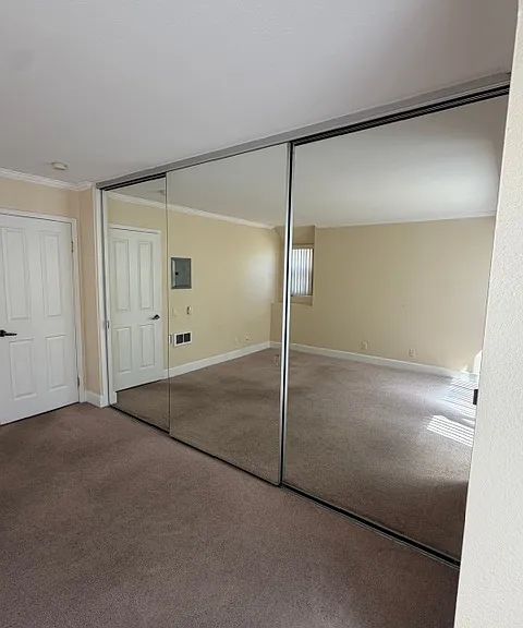 8529 Villa La Jolla Dr #C — Photo 8