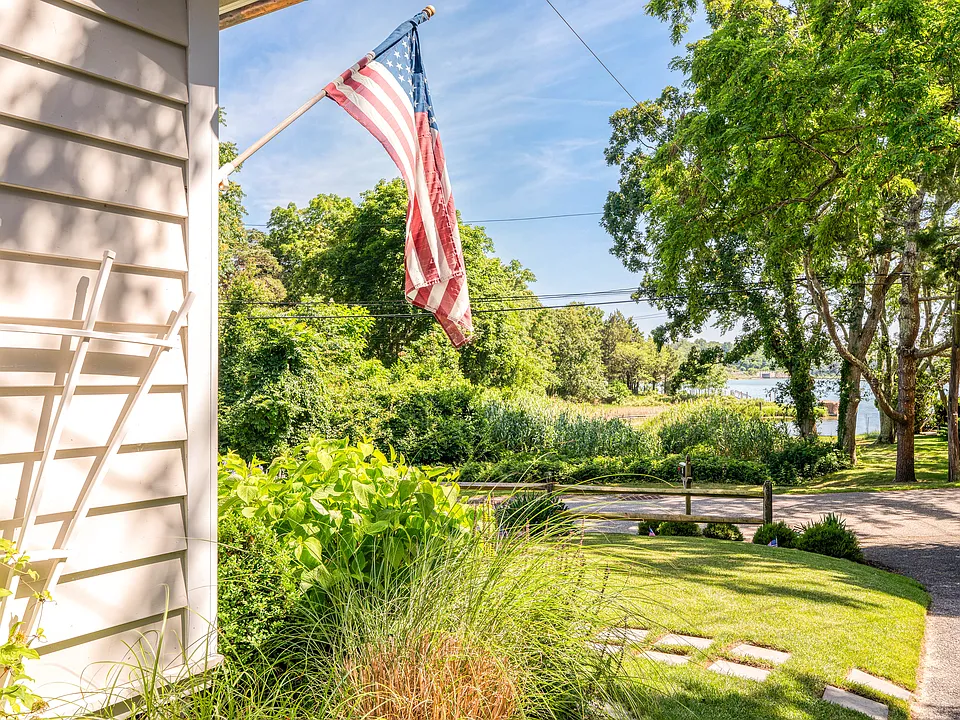 45 Towd Point Rd