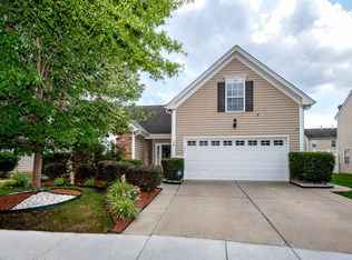 329 Minitree Ln, Charlotte, NC 28214