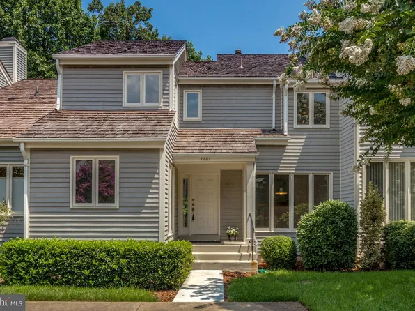1281 Wedgewood Manor Way, Reston, VA 20194