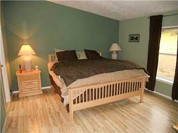 3rd image of 126 Kiowa Dr