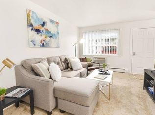 13927 Middle Gibraltar Rd #15, Rockwood, MI 48173