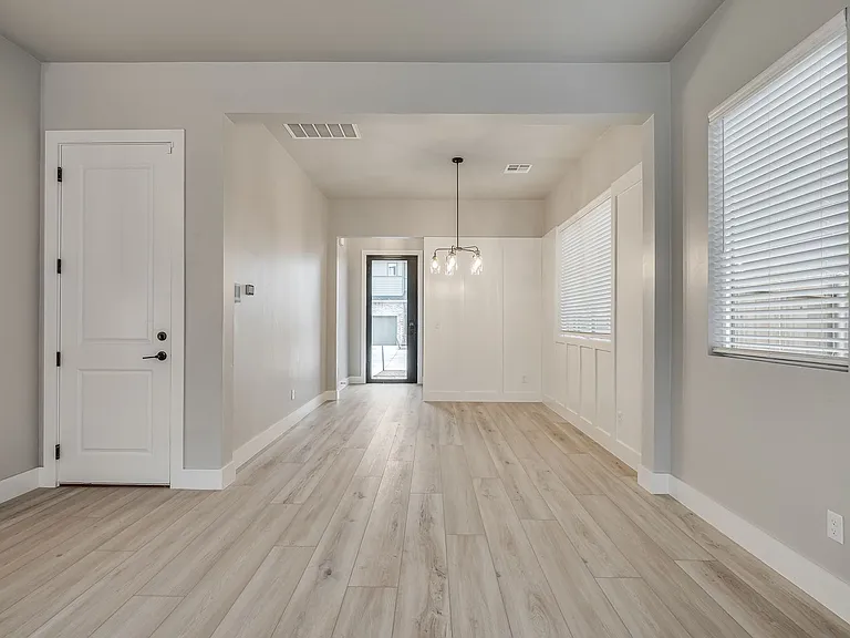 2529 NW 132nd Pl — Photo 11