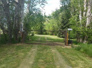 500 Reiten Dr, Ashland, OR