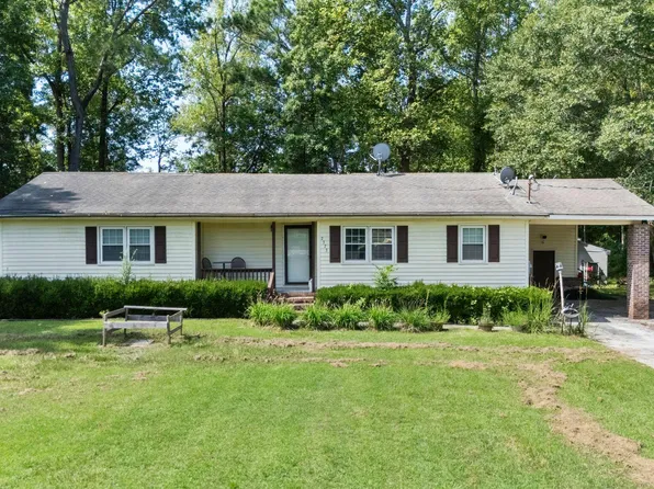 2373 Maco Road NE, Leland, NC 28451