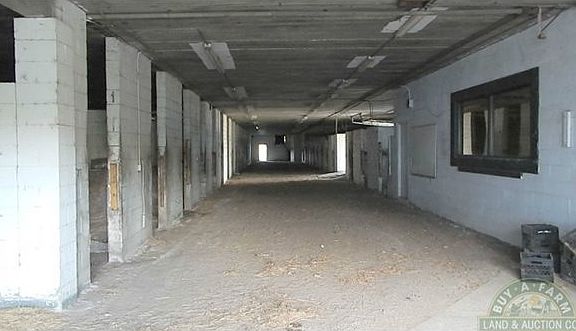 4th image of 23 Lakewood Pl