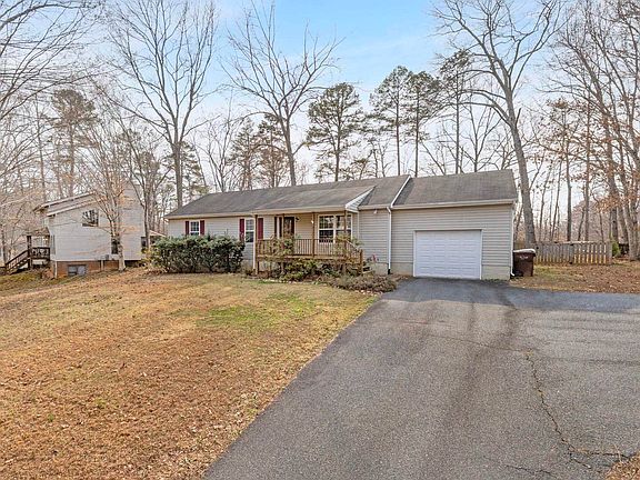 2nd image of 7 Riverside Dr