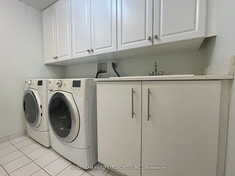 241 S Park Rd — Photo 20