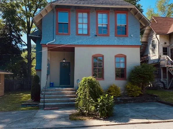 102 Watson Ct, Frankfort, KY 40601