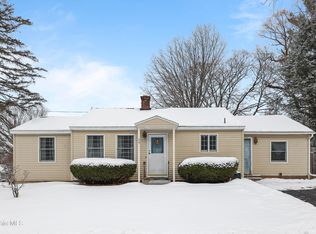 24 Pleasantview Dr, Dalton, MA 01226