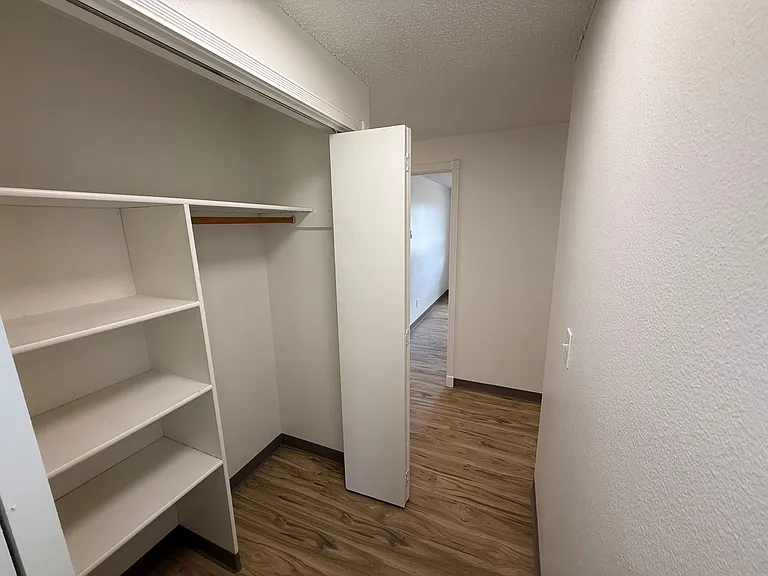 Ironwood Court Apartments — Photo 12