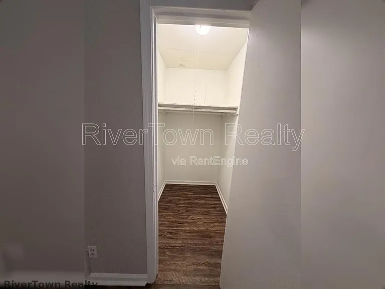 4672 Willow Rd — Photo 7