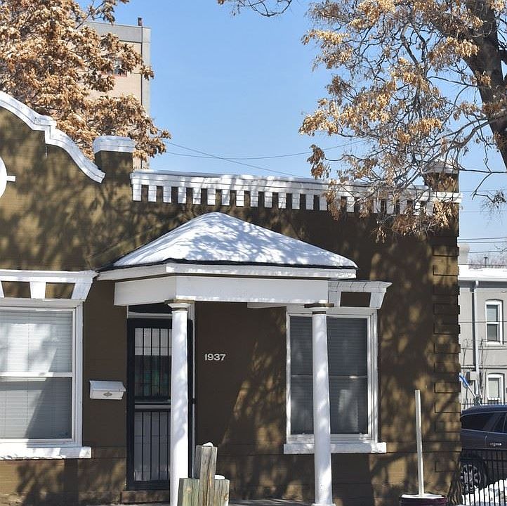 1st image of 1937 Park Ave