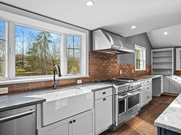 82 Shingle House Rd