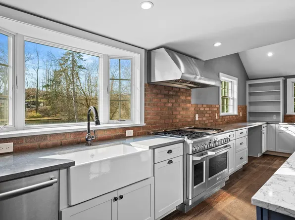 82 Shingle House Rd, Millwood, NY 10546