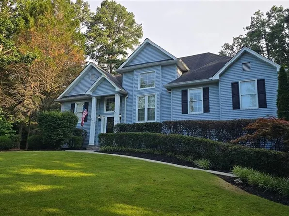 8260 Stonebrook Ct, Cumming, GA 30040